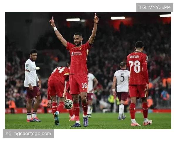 利物浦进攻转化高效，防线问题显现导致赛季稳定性面临考验