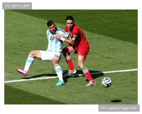 卡位犯规规则解析：如何判断合法掩护与非法阻挡？