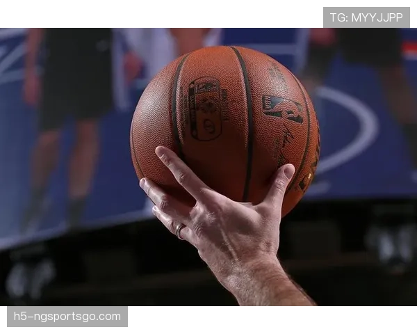 深度探讨 FIBA 和 NBA 规则区别背后的逻辑与执行细节
